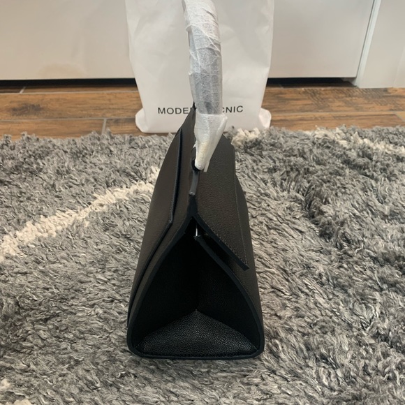 Modern Picnic Mini- chic alternative to the traditional lunchbox - Picture 6 of 7